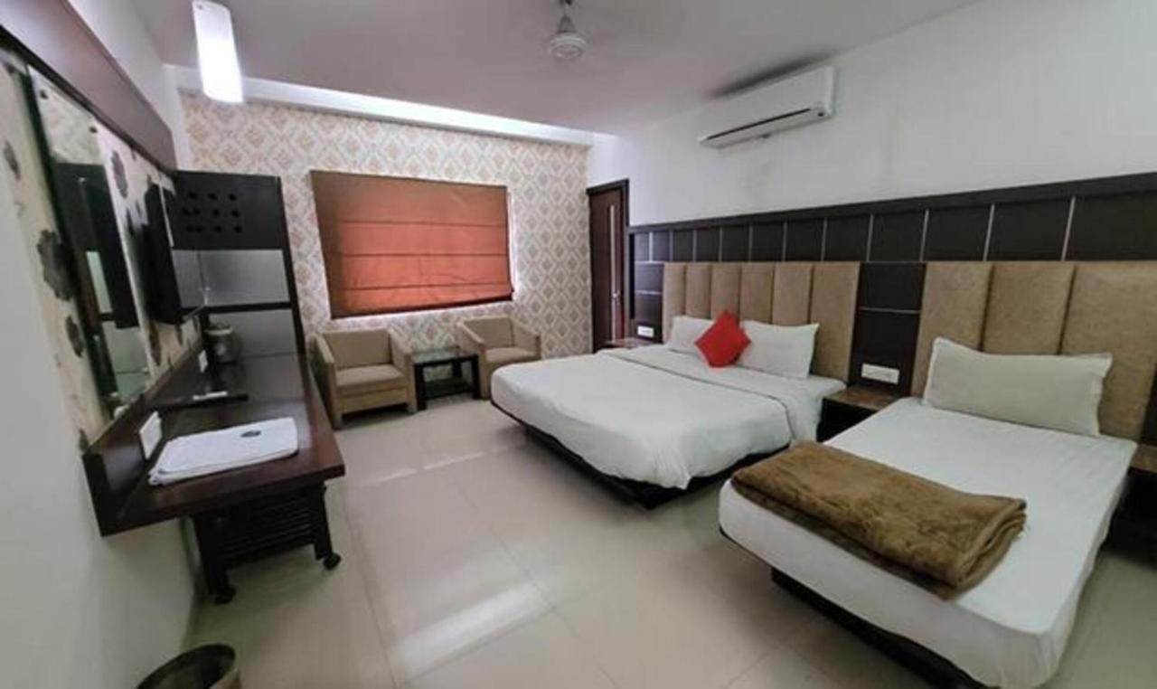 Fabhotel Prime Sapphire Regency Vadodara Exterior foto