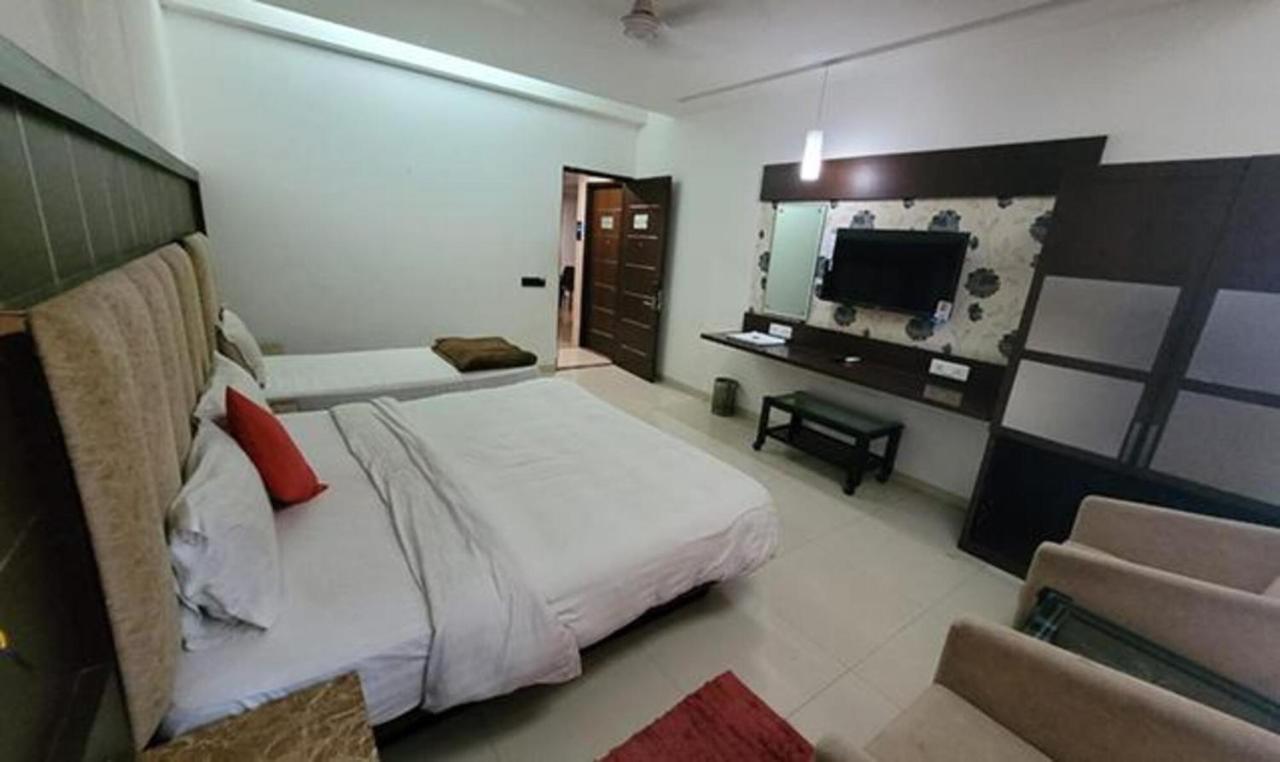 Fabhotel Prime Sapphire Regency Vadodara Exterior foto