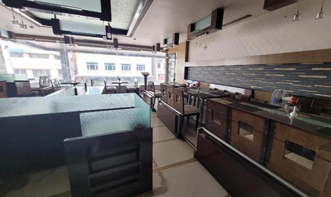 Fabhotel Prime Sapphire Regency Vadodara Exterior foto