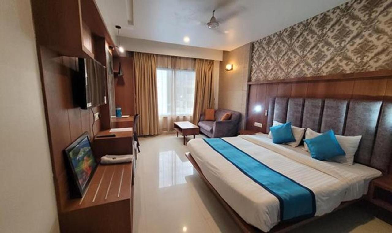 Fabhotel Prime Sapphire Regency Vadodara Exterior foto